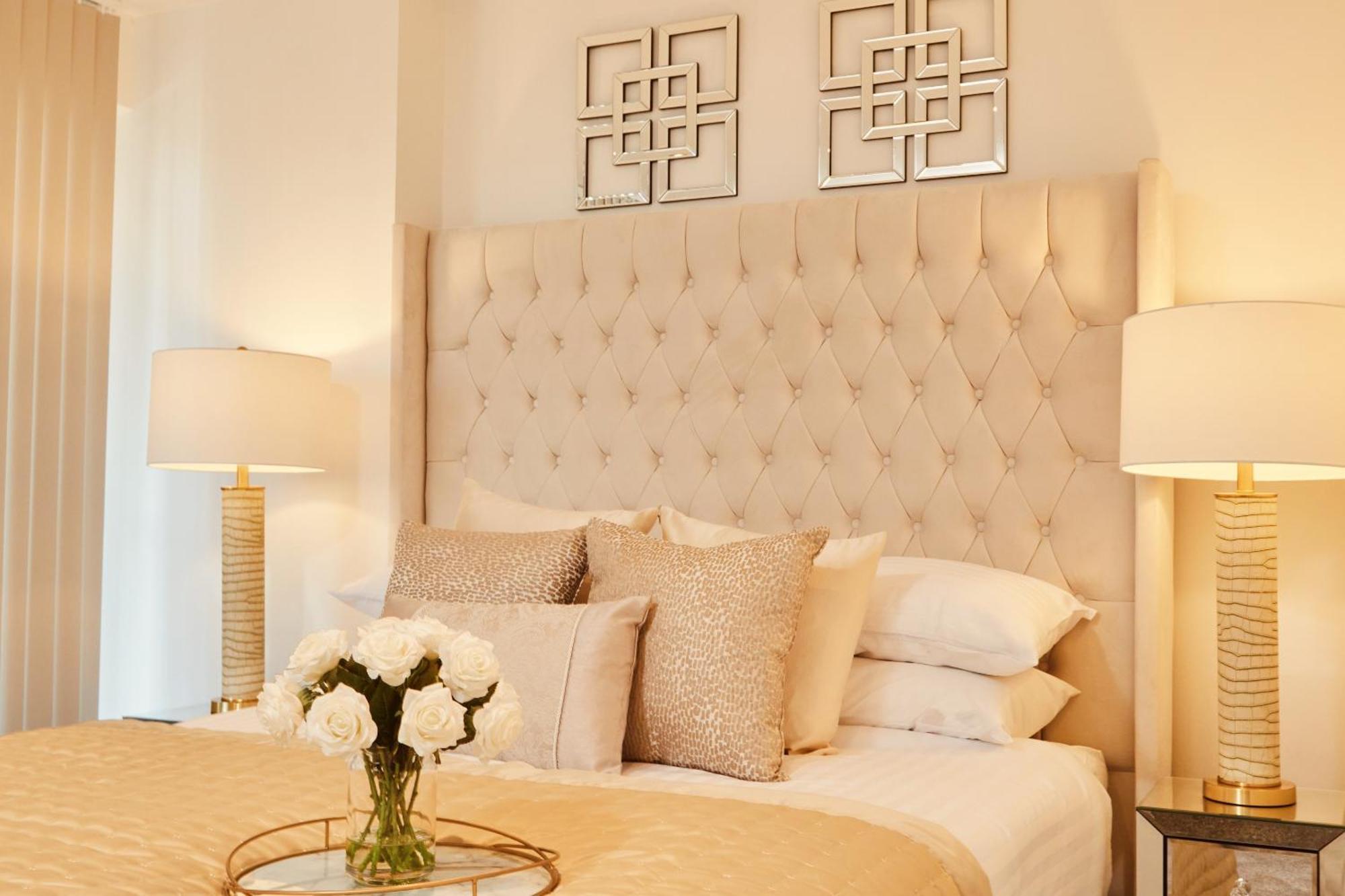 King Deluxe City Apt Large Space& Free Parking! No Balcony Leeds  Ngoại thất bức ảnh