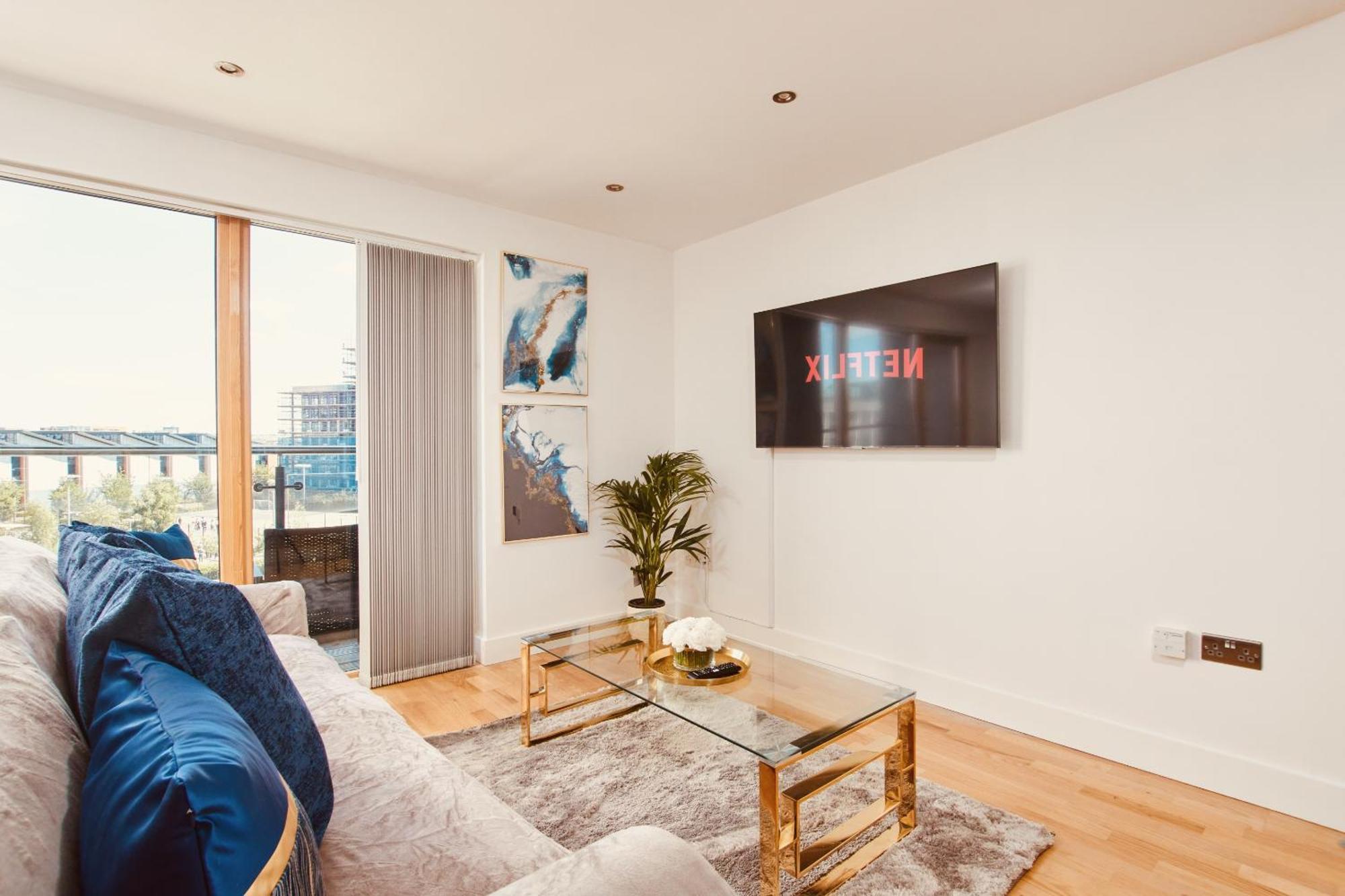 King Deluxe City Apt Large Space& Free Parking! No Balcony Leeds  Ngoại thất bức ảnh